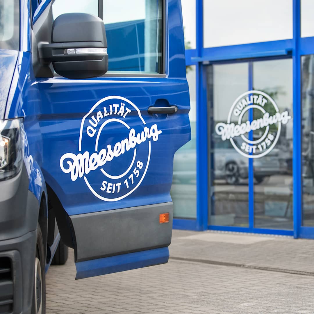 Meesenburg-Fahrzeug mit geöffneter Tür