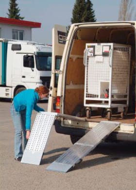 LEICHTE AUFFAHRRAMPE AOS 400 TGK. 590KG /PR L3025XB400MM O.RAND KLAPP 081.55.027