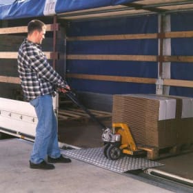 MOBILE ALUMINIUM ÜBERLADEBRÜCKE AWB 508 TGK. 600KG/ST L750XB1250MM 307.00.000