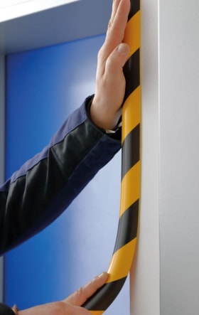 WARN- UND SCHUTZPROFIL GELB-SCHWARZ TYP C 5000MM 10022