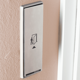 GEZE Handtaster LS 990,AP,alpinweiß,"Tür auf"