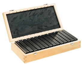 AMF PARALLELUNTERLAGE-SATZ. NM ISO 2768 6347 558281 IM HOLZKASTEN