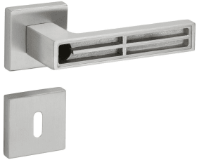 Hermat Drückergarnitur 1682.MAG/2311,Ros.,eck.,WC/S,8(8),ER.ma./weiß,TS 37-47